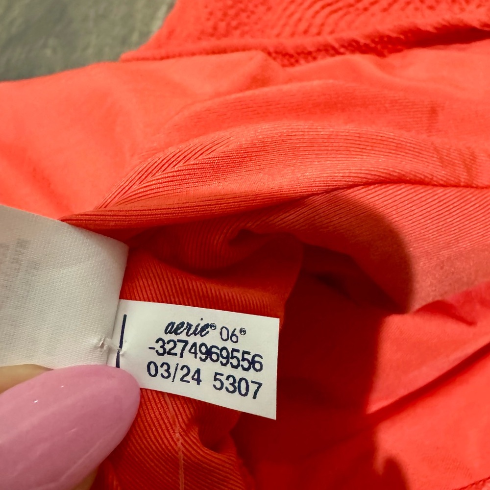 Aerie Textured One Piece Swimsuit Coral Orange Cutout Ring UPF 50 NWT M Long - Picture 12 of 14